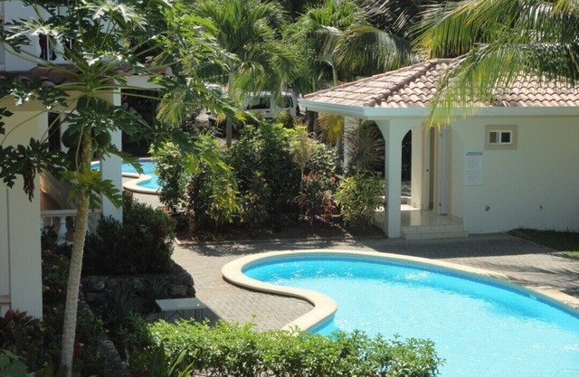 Luxury Condo - 5 Minute Walk to Playa Hermosa Beach