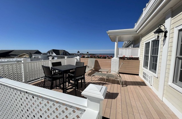 Luxury Condo with Spectacular Water views in Beautiful Watch Hill