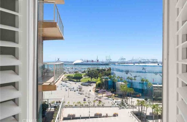 Luxury condominium in Downtown Long Beach /Ocean View