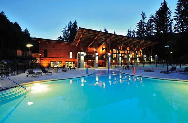 Luxury cottage @ Cultus Lake South - A stunning family oriented resort community