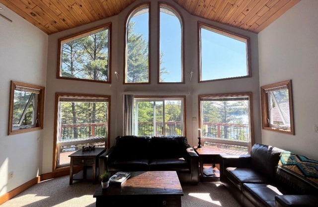 Luxury cottage in Coldwater