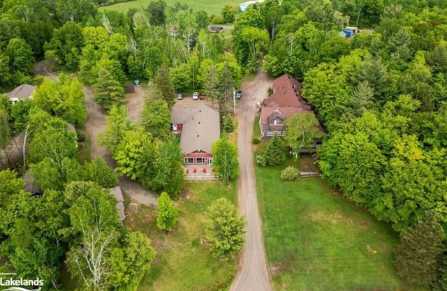 Luxury Cottage in Muskoka with Pool & Hot Tub -1min to the Beach