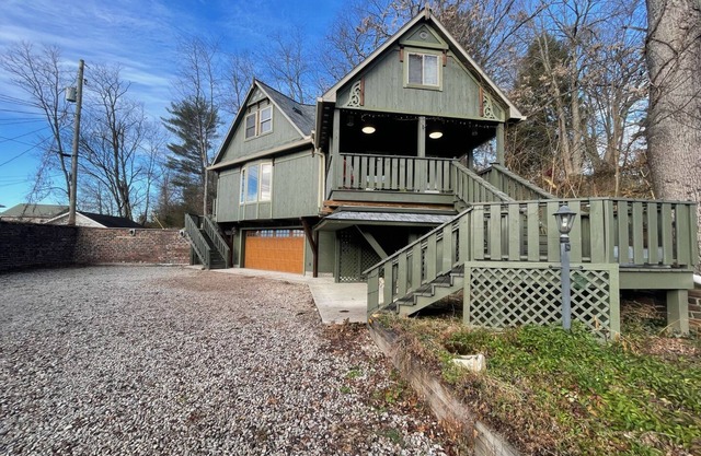 Luxury Cottage in Nelsonville, close to Train, Opera House, near Hocking Hills