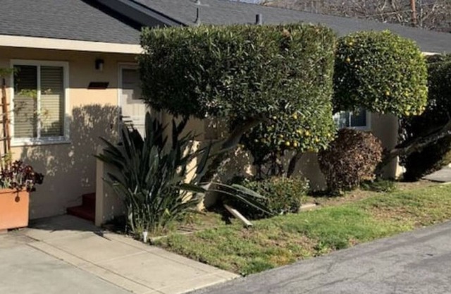 Luxury Cottage with Private Garage & Fenced Patio