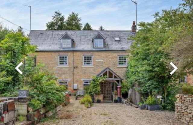 Luxury Country Cottage With A View