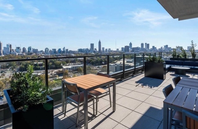 Luxury Cozy Condo Downtown Atlanta!