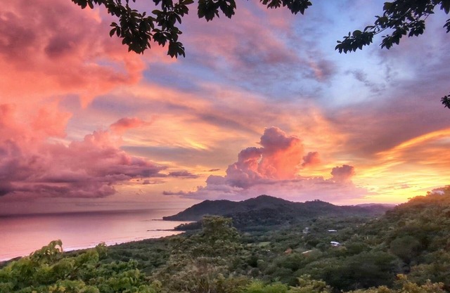 Luxury home in Camaronal Costa Rica, pool, yoga room, ocean view, surf beach