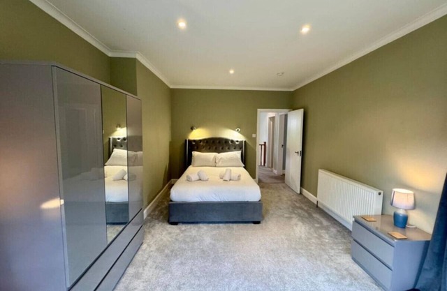 Luxury Cramond Villa - Sleeps 10