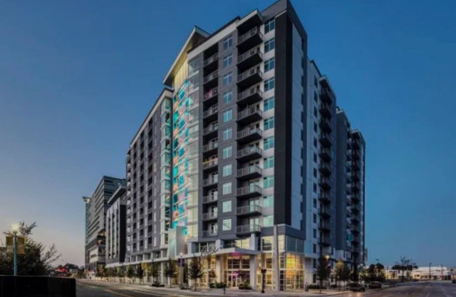Luxury Downtown Orlando Living!