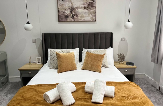 Luxury Ensuite Room in London(Parking on Premises)