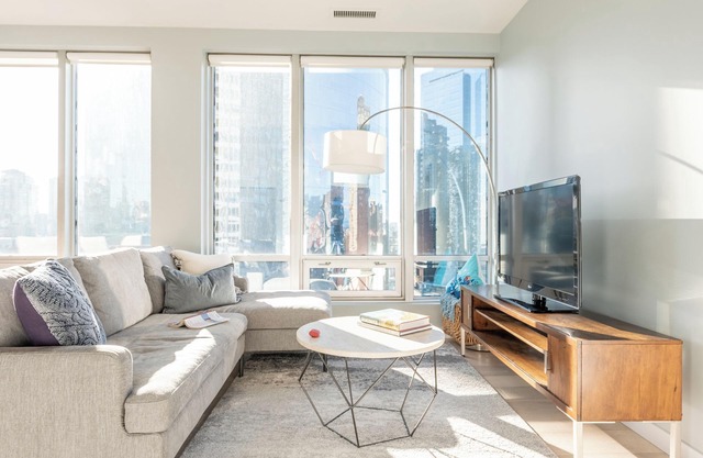 Luxury Executive Downtown 1 bedroom Suite