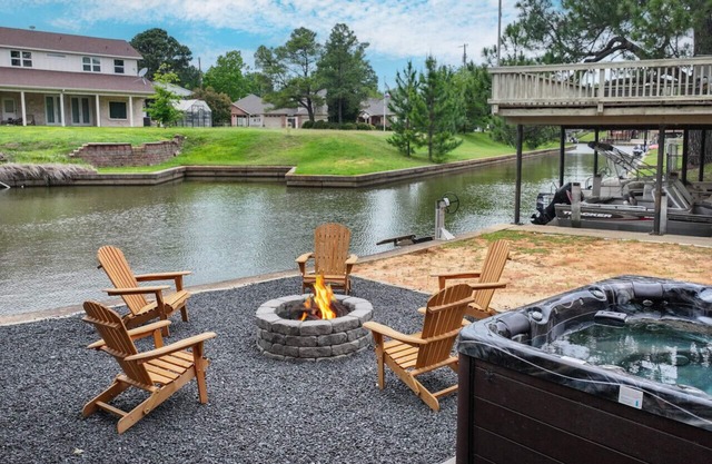 Luxury Family Retreat Water Views