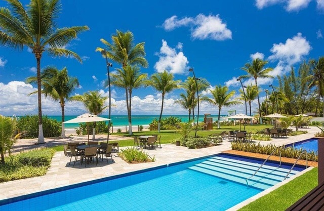 Luxury flat in Porto Beach condominium by the sea w/4 bedrooms and 4 bathrooms - APT405