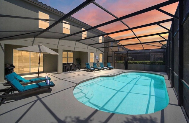 Luxury Florida Vacation Home – Private South Facing Pool & Close Disney