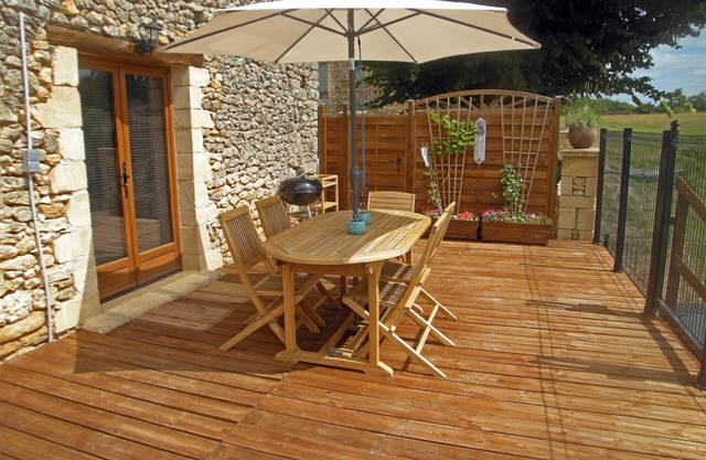 Luxury self-catering accommodation with private pool (2 Bedrooms, sleeps 5)
