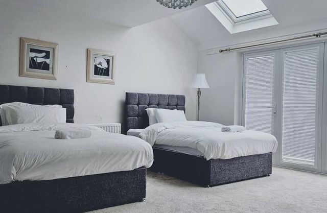 Luxury Getaway in Preston with 5 Bedrooms