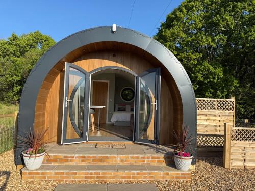 Luxury Glamping Pods with private Hot Tubs - Dog Friendly