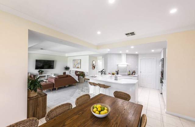 Luxury Golf Course Retreat - Huntingdale Drive Normanville