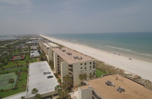 Luxury Ground Floor Condo - Oceanfront with Pool Access