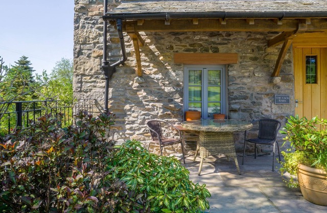 Luxury, High Quality, 'Green' Barn Conversion (Lake District & Dales National Parks)