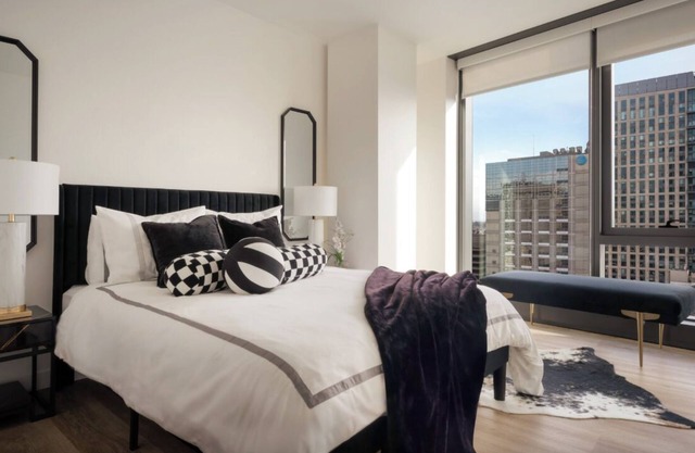 Luxury Highrise Condo Near SF. Coworking, Gym, Spa, Pool