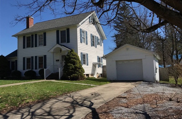 Luxury Historic 4 Br Home, In Downtown Fayetteville Near Parks/Trails, Sleeps 11