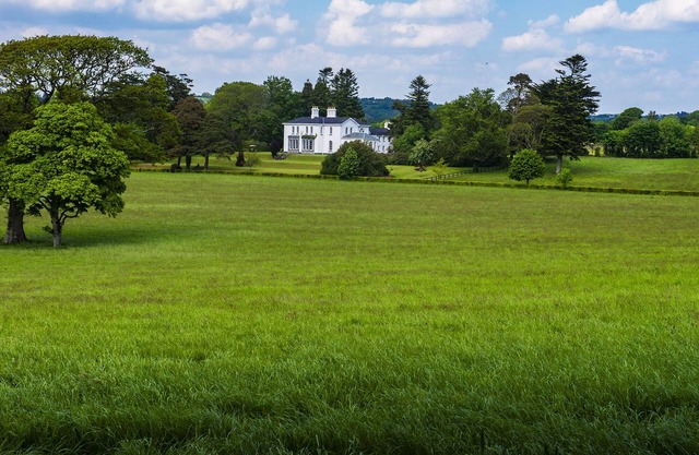 Luxury Historic Manor set in 68 Acre Estate in Killarney. Golf - Hiking - Trips