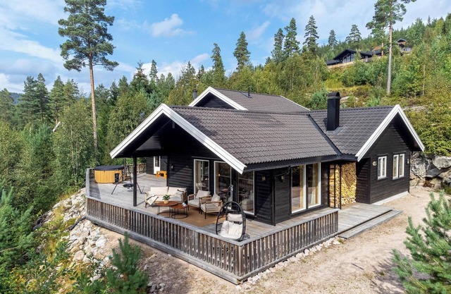 Luxury holiday villa with stunning views for 8 - 10 people.