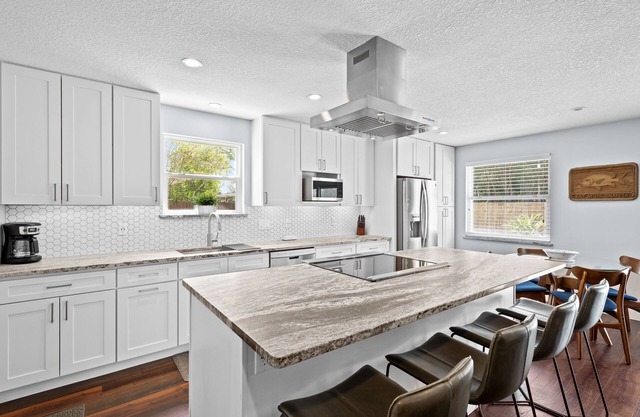 Luxury Home 2 miles from Mayo