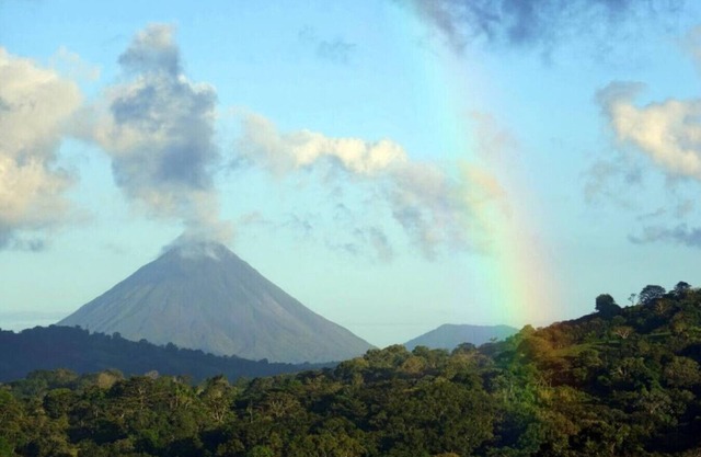 Luxury Home & Apt. Privacy, Tranquility & Toucans!