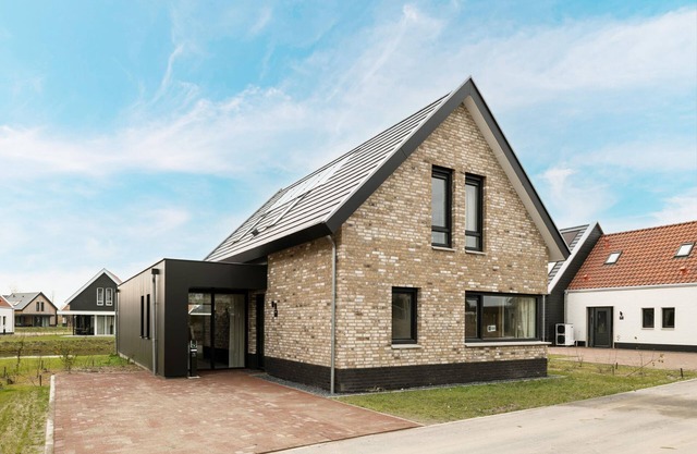 Luxury Home in Nieuwvliet-Bad with Pool