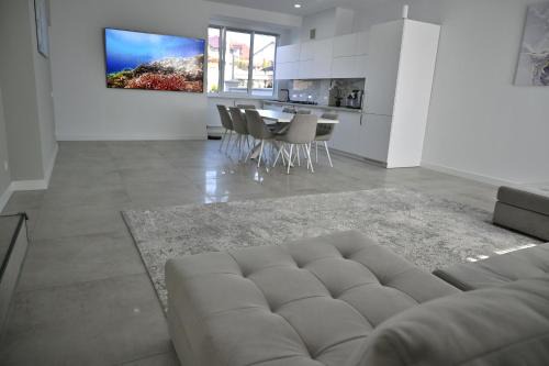 Luxury home with modern interior perfectly located