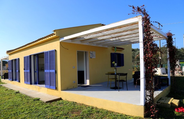 LUXURY HOUSE AT 400 MT FROM THE SEA AND 1 KM FROM THE CENTER - OASIS WITH GARDEN AND SPA -