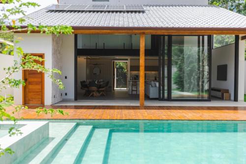 Luxury House in Gated Community with Pool near Beaches!