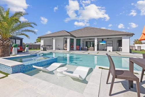Luxury House in Cape Coral