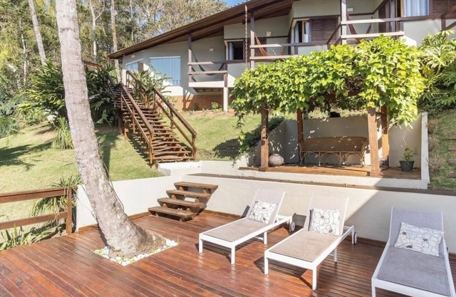Luxury house with a paradisiacal view in Ubatuba