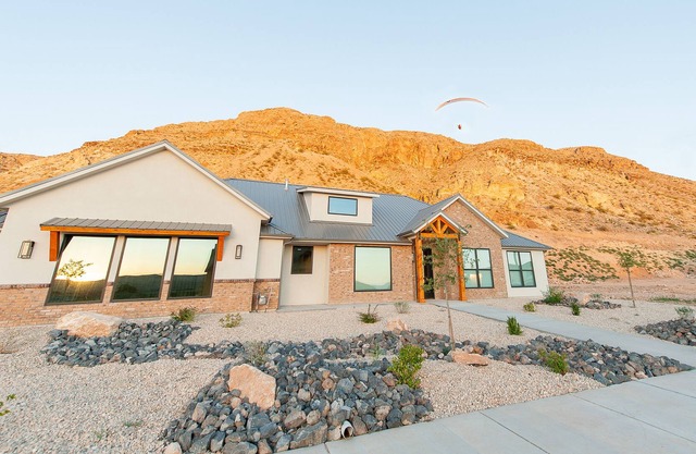Luxury Hurricane Ridge Home with Stunning Pool