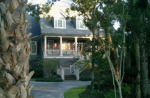 Luxury Kiawah Home with Amazing Private Pool and Walk to the Beach