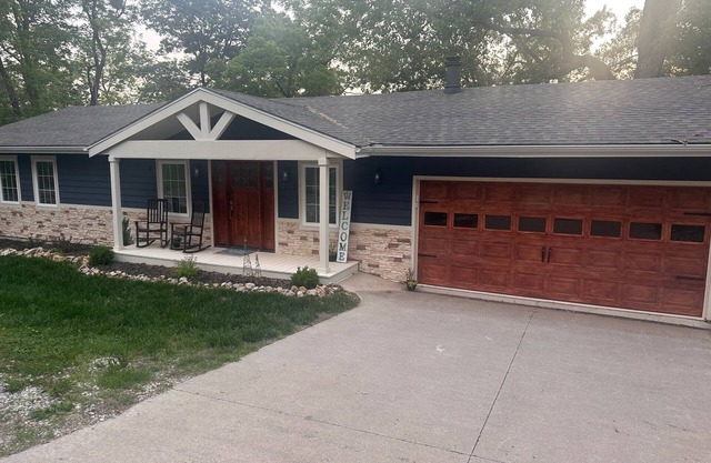 Luxury Lakefront Escape at Lake Keomah near Oskaloosa Iowa