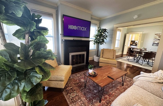 Luxury Lenox Townhouse