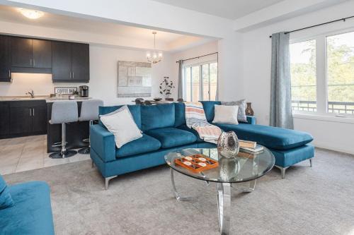 Luxury Living 5 mins from the Falls
