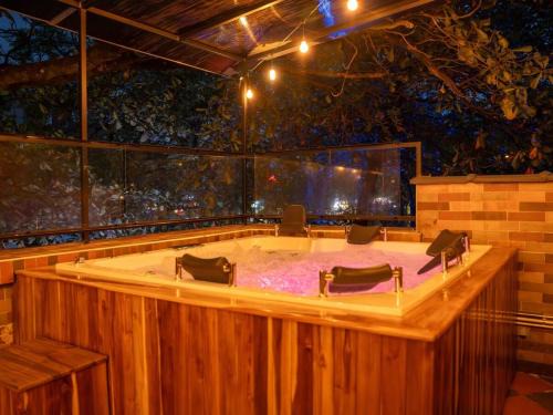 Luxury Living in Parque Lleras & Full House