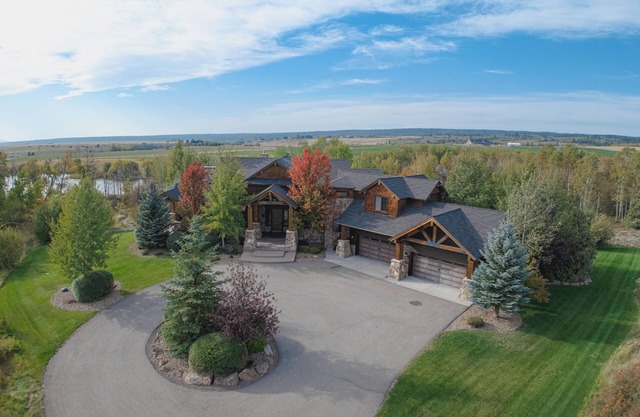 Luxury Lodge, Private Lake, 8,000 ft2, 9 bdrms, for the Ultimate Get-Together