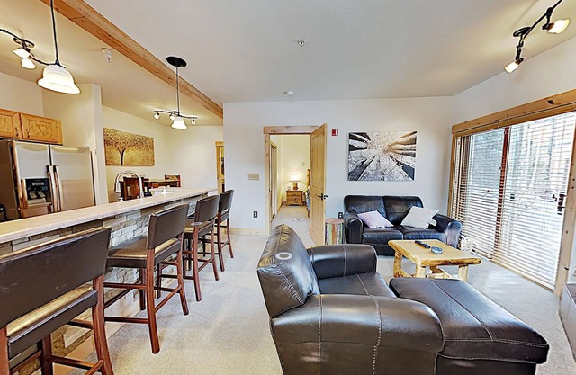 Luxury Lodge Ski-in/Ski-Out Corner Unit Steps from Lift, Town, & Hot Tub/Pool