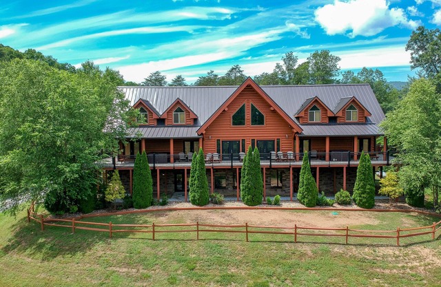 Luxury Lodge with Private Chapel & Indoor Pool – Perfect for Weddings & Retreats