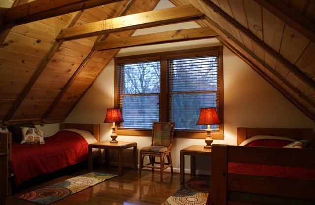 Luxury Log Cabin Estate ~ Breathtaking Lake Views ~ Perfect Family Retreat!