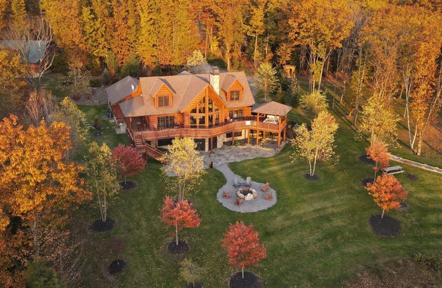 Luxury Log Cabin in Windham, NY 4 br 4 ba Sleeps 10