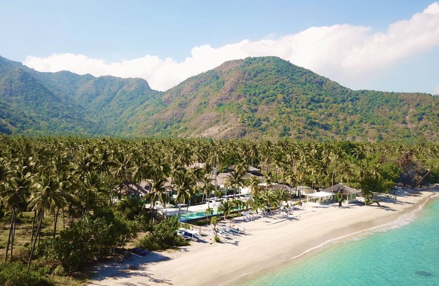 Luxury Lombok Beach Front Bed & Breakfast