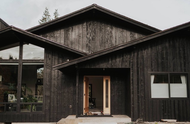 Luxury Mid-Century Scandinavian Home w/HOT TUB