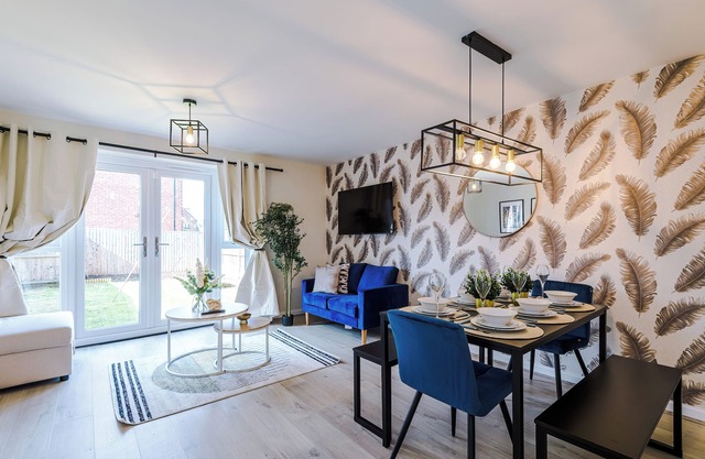 Luxury & Modern Equipped Liverpool 3 Bedroom House WParking Sleeps 9 Max